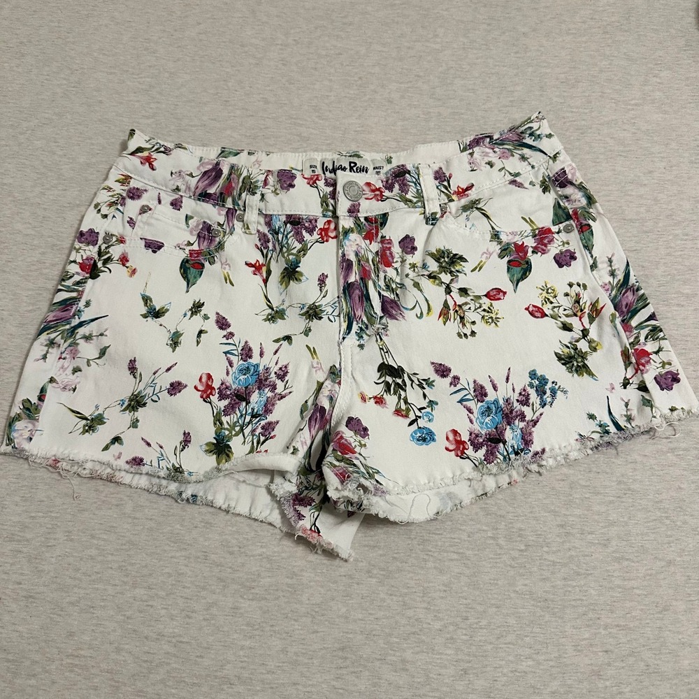 Indigo Rein Floral Denim Shorts White High Rise Cut Off Frayed Hem Size 15 35W